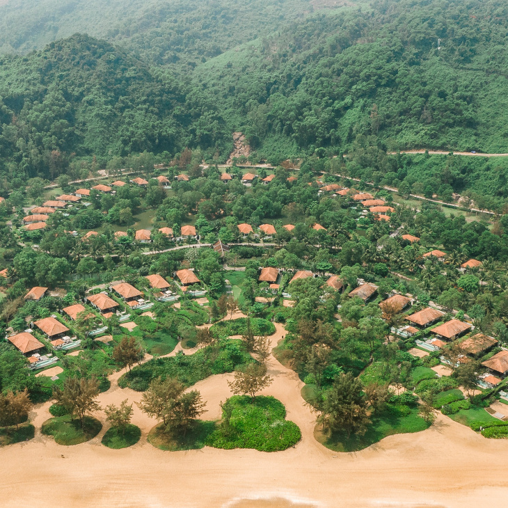 banyan tree lăng cô, du lịch huế, khách sạn huế, resort huế, sieusang, xu hướng du lịch 2023 gọi tên banyan tree lăng cô