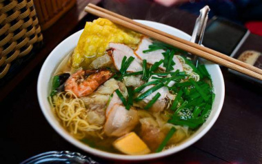 Mì vằn thắn Hà Nội – Một hương vị ẩm thực Trung Hoa trên mảnh đất Thủ Đô