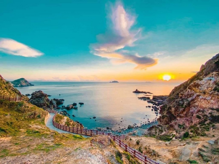 top 10 địa điểm du lịch việt nam được tìm kiếm nhiều nhất trong năm 2022