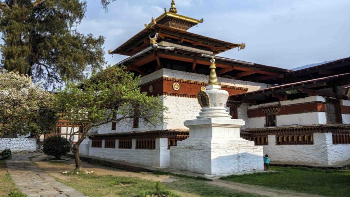 pháo đài zuri dzong, khám phá, trải nghiệm, pháo đài zuri dzong bhutan: điểm du lịch hàng đầu thung lũng paro