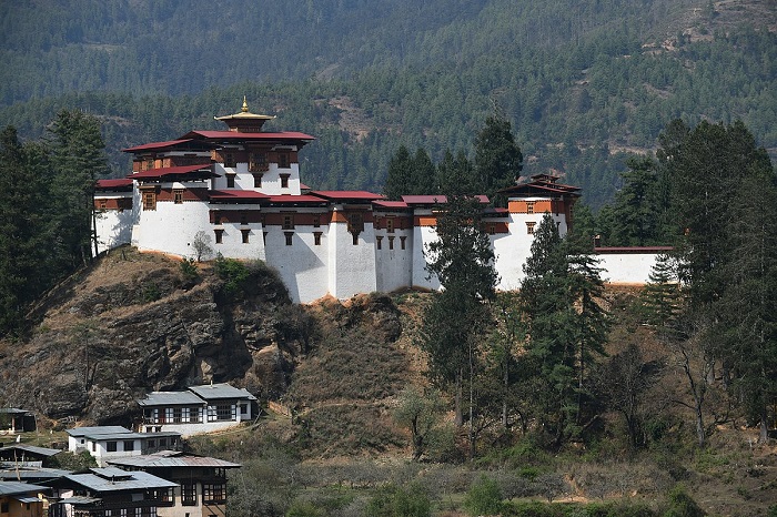 pháo đài zuri dzong, khám phá, trải nghiệm, pháo đài zuri dzong bhutan: điểm du lịch hàng đầu thung lũng paro