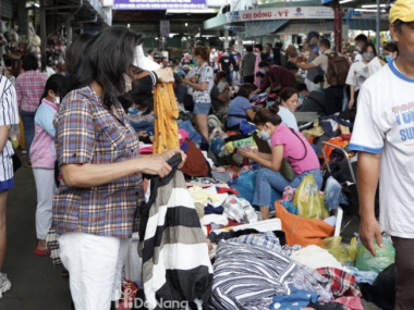 Đà Nẵng - Hình ảnh tấp nập ở khu Đồ Cũ, Đồ SI Chợ Cồn mỗi buổi chiều