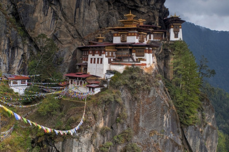 khám phá, khám phá cung điện yumbulakhang, cung điện đầu tiên của tây tạng