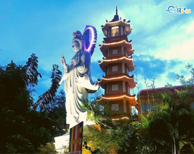Khám phá chùa Xá Lợi - Ngôi chùa siêu đẹp ngay giữa lòng Sài Gòn