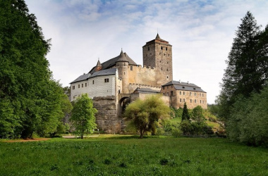 10 lâu đài đẹp ở Séc hệt như bước ra từ chuyện cổ tích