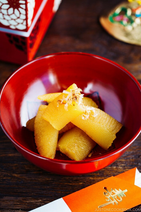 osechi ryori và ý nghĩa các món ăn trong hộp cơm năm mới của người nhật