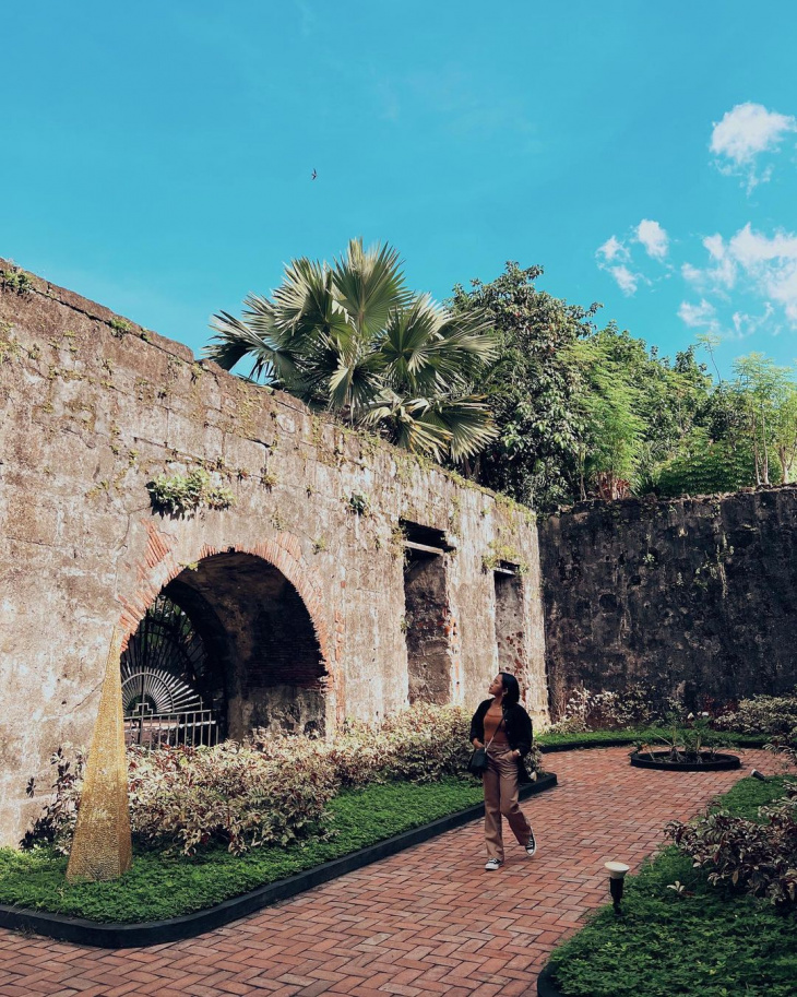du lịch manila, du lịch philippines, khách sạn philippines, pháo đài santiago, tour phippines, điểm đến philippines, đến pháo đài santiago, cảm nhận “khúc bi tráng” của lịch sử manila