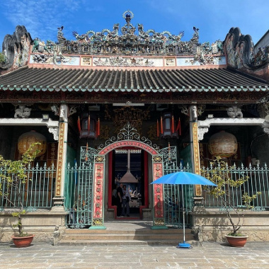 Vẻ đẹp cổ kính của những ngôi chùa kiến trúc Trung Hoa ở Việt Nam 
