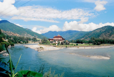 Đến Punakha nhất định phải đi bè trên sông Mo Chhu Bhutan
