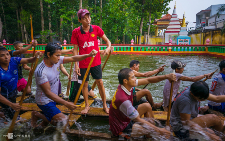 lễ đua ghe ngo, văn hóa khmer, đua ghe ngo, rộn ràng lễ hội đua ghe ngo đậm nét khmer ở nam bộ