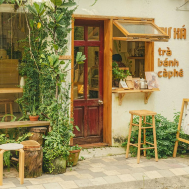 Cư Xá: A Charming Little Cafe in Ho Chi Minh That Looks Straight Out From a Studio Ghibli Film