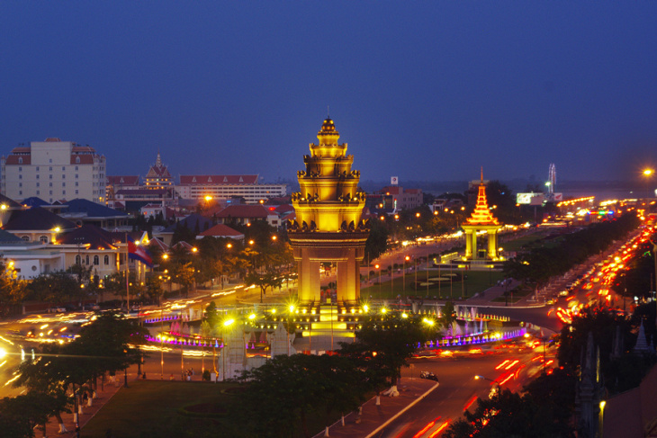 du lịch campuchia, du lịch đông nam á, phnom penh, điểm đến campuchia, tượng đài độc lập – biểu tượng đầy tự hào của người dân thủ đô phnom penh