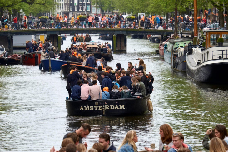 amsterdam, điểm đến, chiến dịch hạn chế du khách thiếu ý thức ở amsterdam