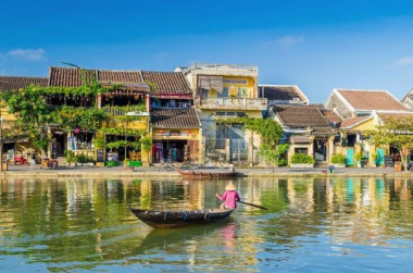 Traveling to Hoi An for the First Time (Tips & Tricks)