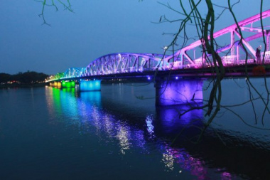Top 10 famous places at night in Hue that you should visit