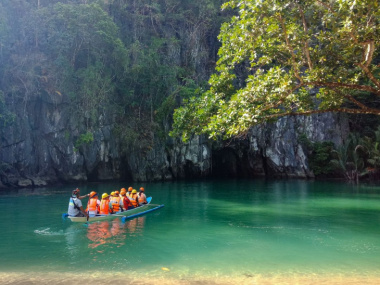 Khung cảnh ngoạn mục ở vườn quốc gia sông ngầm Puerto Princesa, Philippines