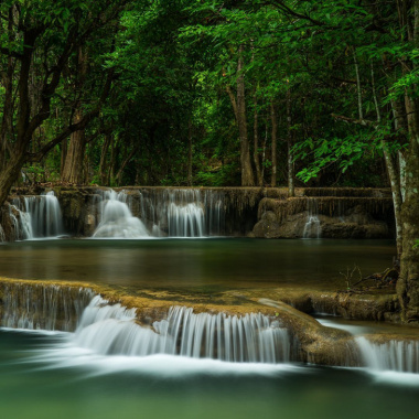 Tan chảy trước vẻ đẹp của “thác thiên đường” Huay Mae Khamin