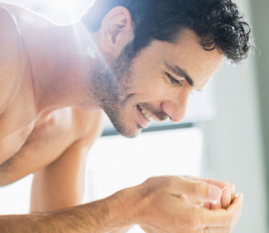 5 bước làm sạch da giảm mụn hiệu quả cho chiến hữu