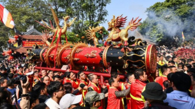 Dong Ky village giant firecracker festival
