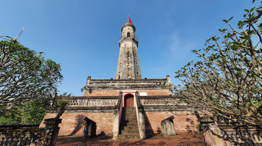 Kỳ đài Thành Nam – Biểu tượng lâu đời của tỉnh Nam Định