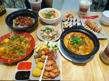 Top 9 quán ăn vặt ở Quảng Trị giá rẻ nhưng cực chất lượng