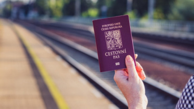 Tổng hợp các kinh nghiệm xin visa Séc dễ đậu nhất [2023]