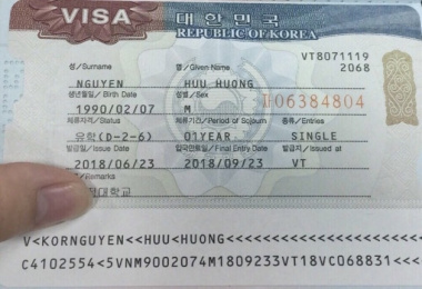 Visa D2 Hàn Quốc là gì? Điều kiện, quyền lợi, mẫu hồ sơ xin visa