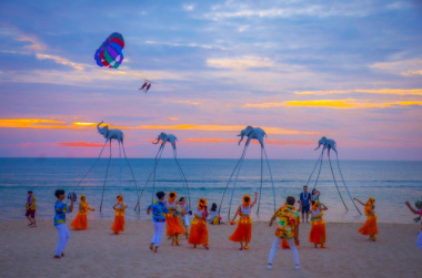 Sunset Sanato Phú Quốc review: Nơi ngắm hoàng hôn cực chill