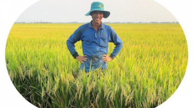 Becoming a billionaire from a passion for growing rice