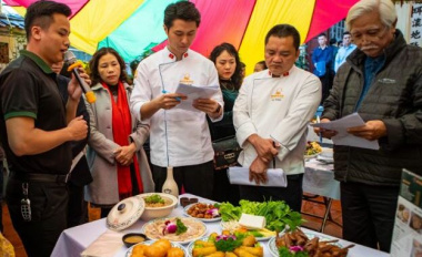 Unique contest of cooking traditional dishes combined with modern in Hanoi