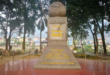 Cột Mốc Km0 Hà Giang | Điểm Bắt Đầu Chuyến Hành Trình Đầy Thú Vị