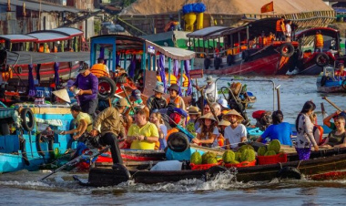 Cai Rang Floating Market is ‘floating’ again, international visitors are excited to visit