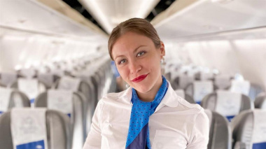 Tiếp viên hàng không tiết lộ 3 nơi bẩn nhất trên máy bay
