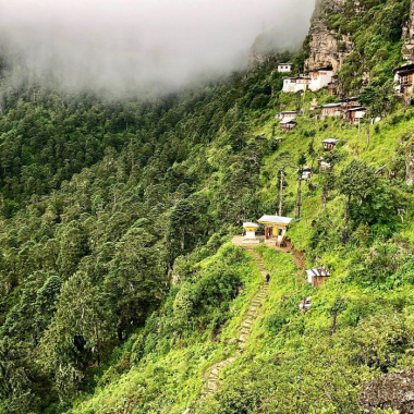 Đến Bhutan, đi tìm bình yên tại ni viện Kila Gompa