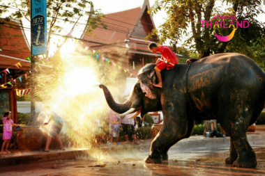 Những điều thú vị về lễ hội té nước Songkran truyền thống ở Thái Lan