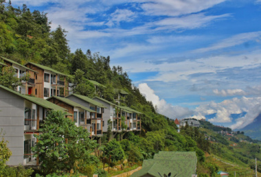 Cát Cát Hills Resort & Spa | Ngôi Làng “Chạm Mây” Giữa Thung Lũng