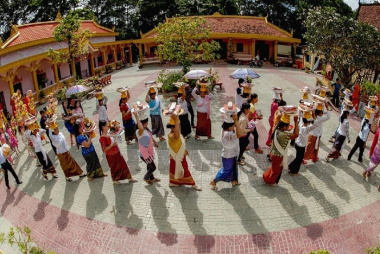 Khám Phá Lễ Hội Ok Om Bok Truyền Thống Của Người Khmer