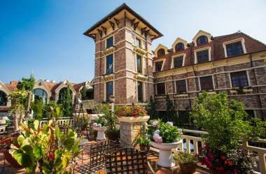 Review khách sạn Saphir Đà Lạt – Chuẩn 4 sao với kiến trúc cổ điển