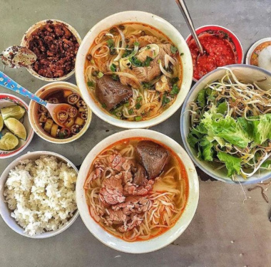 Top quán ăn ngon ở Huế được dân bản địa recommend du khách nhất định phải ghé 