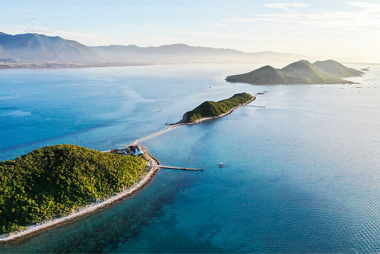 Đảo Điệp Sơn – Một khoảng trời thơ giữa bốn bề cát trắng nắng vàng