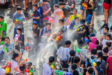 Trọn bộ thông tin lễ hội té nước Songkran Thái Lan 2023 và những lưu ý cần biết