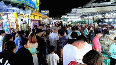 Du lịch chợ đêm Phú Quốc - Thỏa mãn niềm đam mê ẩm thực xứ đảo