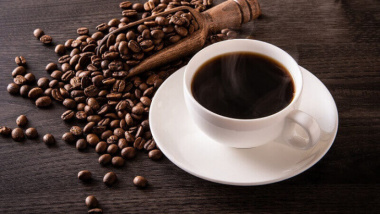 “Điểm mặt” 5 thói quen xấu khi uống cà phê khiến bạn già nhanh hơn