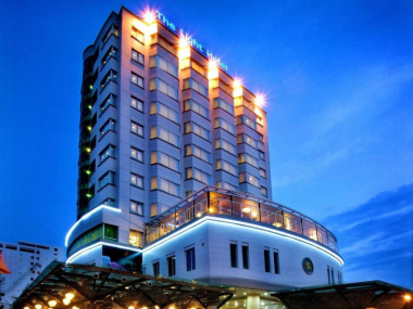 Top 8 khách sạn Nha Trang đường Trần Phú xịn sò nhất