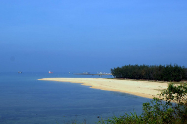Mê mẩn vẻ bình yên nơi đảo nhỏ Phú Quý
