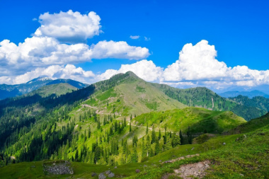 Cùng PYS Travel tìm hiểu du lịch Kashmir tháng 5 có gì đặc sắc nhé!
