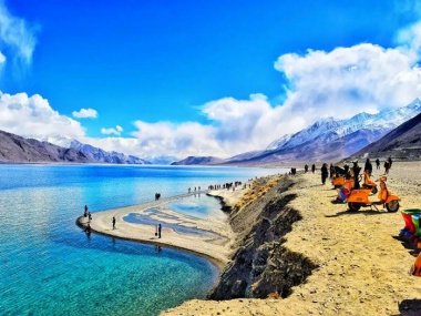 Ladakh tháng 7 có gì mà khiến du khách tranh nhau “săn” vé
