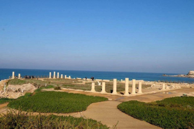 Khám phá tàn tích La Mã Caesarea cổ đại ở Israel