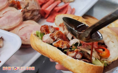 Top 10+ tiệm bánh mì heo quay ngon ở Sài Gòn nổi tiếng