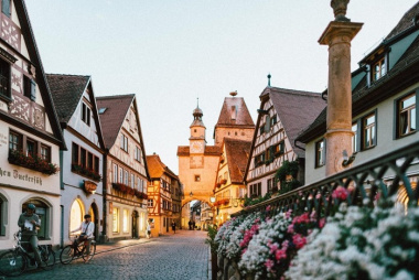 Bước vào thị trấn cổ tích Rothenburg xinh đẹp ở Đức